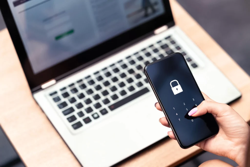 computador e celular bloqueados